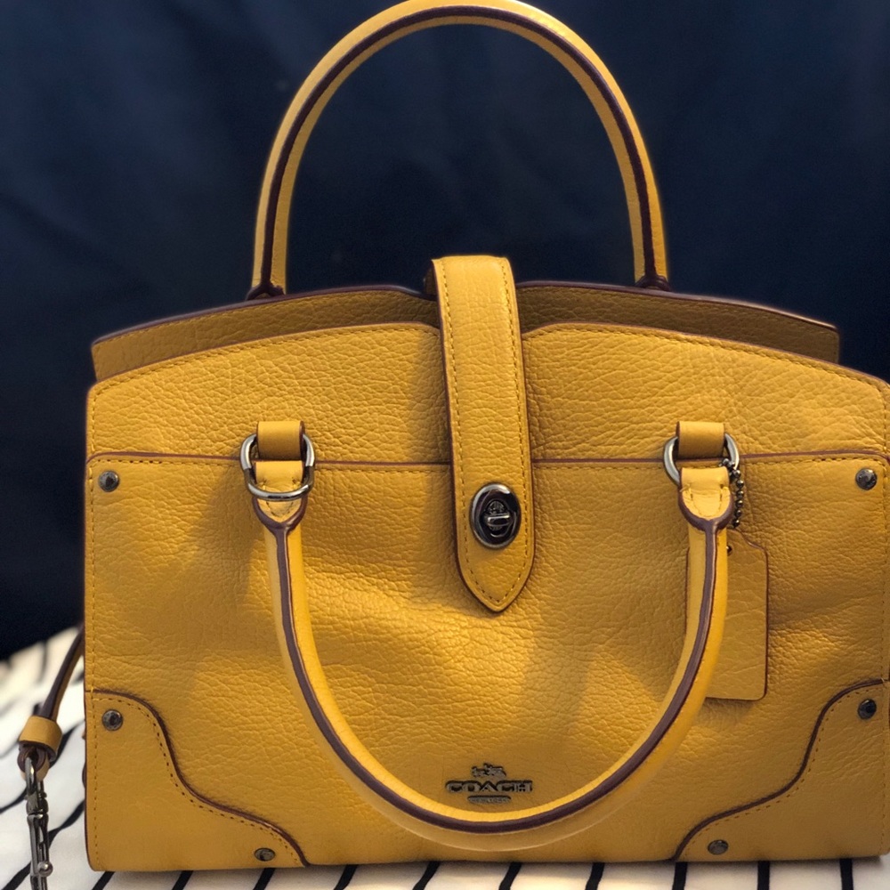 adorable mustard yellow Coach Mercer satchel!